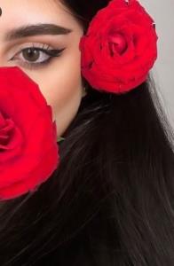 « یه دنیا انسان ؛ یه انسان دنیام:)✨️ 