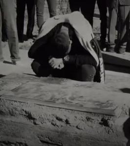 بازنده اصلی دنیا ماهایی بودیم که مادرمون رو از دست دادیم 🖤