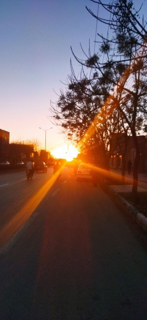 یه روزی پشت سرت رو نگاه میکنی 