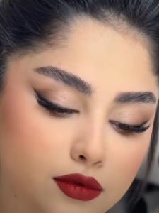 بچه ها نظرتون رو راجب این میکاپ بگید