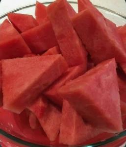 چجوریه ک بعضی هندونه ها تخم ندارن🤔