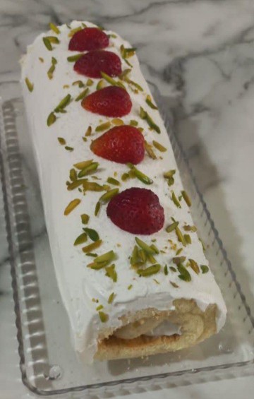 اینم به شیرنی رولی  ستارع پز..با خامه قنادی..😋