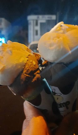 شبتون خوش دوستان گلم..بعدازکلی پیاده روی بعدشم بستنی