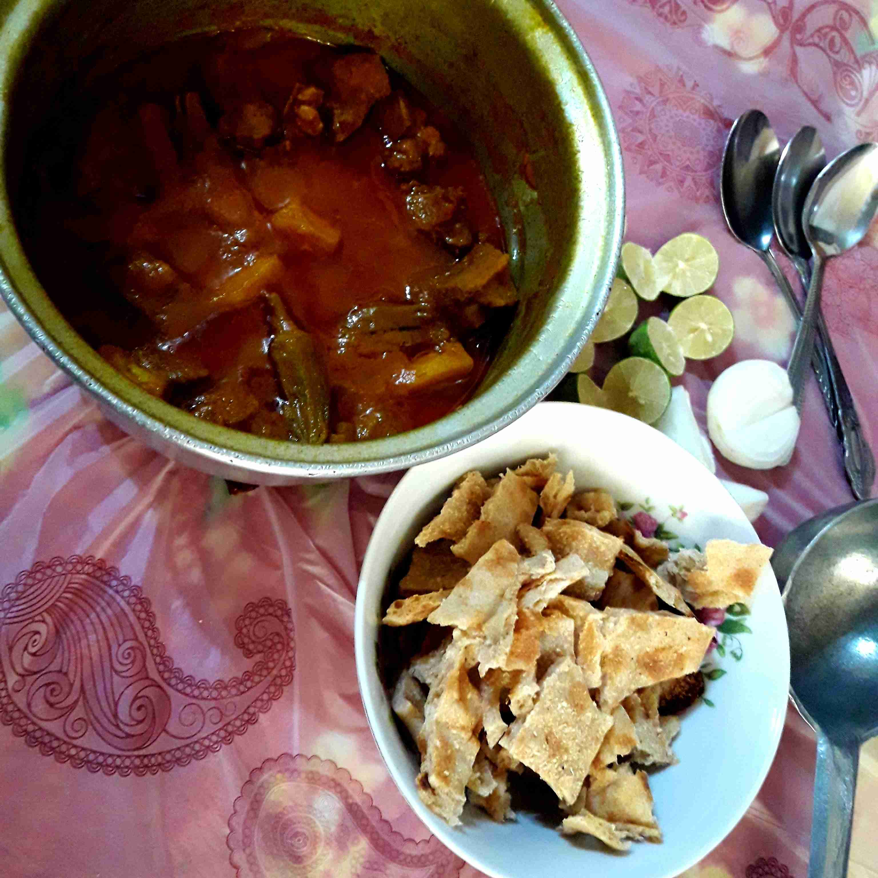 ناھار۔۔۔