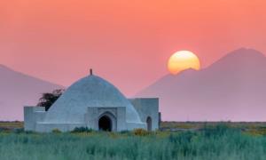 عمو غلام اسکندر مقدونی