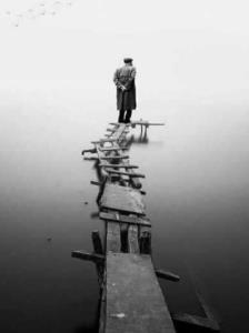نیاز دارم استراحت کنم و مدتی یک نفر دیگر به جای من زندگی کند