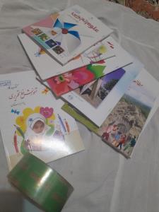 به وقت جلد گرفتن کتابای داداشم 🌸❤️🌹