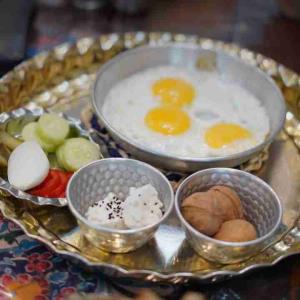 🌹 سـر آغاز هر نامه نام خداست 💌
         که بی نام او نامه یکسر خطاست
             بِسْمِ‏ اللَّهِ‏ الرَّحْمنِ‏ الرَّحِیم
                    ســـ😊ــلام✋
🌸 در این صبح زیبا ،
هم خدا هست
🌸 هم نور و زیبایی و عشق،
💗 آفتابِ مهربانی،
ارزانی
🌸 پلک گشوده‌تان،
💗 صبحتون بخیر و برکت،
🌸 صبحتون مملو از عشق و شادی
🍃🌸🍃🌸🍃🌸🍃