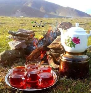 .
🌧فنجانت را بیاور☕️
👇🏻👇🏻