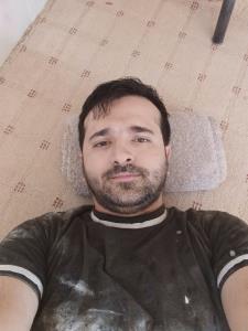 یه خسته نباشید به همه کارگران که جمعه هم سرکار میان