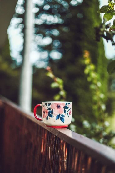 وجود شما فراتر از تمام واژه‌هاست».⁣ ‌