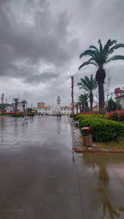 رشت بارانی واقعاً روحو جلا میده😍