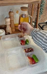 واس بچه محصلاتون اینجوری تغذیه بزارید