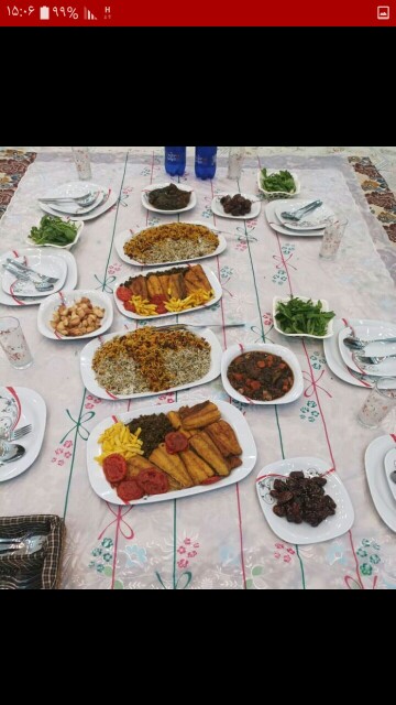 امروز ظهر مهمون داشتم .عجله ای عدس پلو کبابی درست کردم🤗