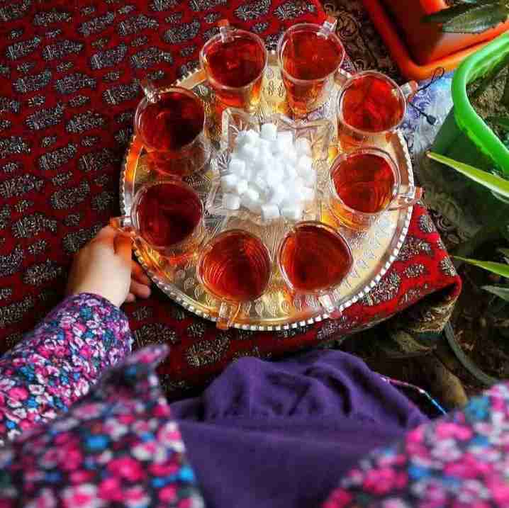 ☕️ در این عصر قشنگ چهار چیز
       💛 براتون آرزو میکنم
            ☕️ نـگـــاه خـــدا
                💛  سلامـتـی
                    ☕️ آرامــش
                          💛  شــــادی
☕️ عصرچهارشنبه تون بخیرودل انگیز
🍃🌸🍃🌸🍃🌸🍃