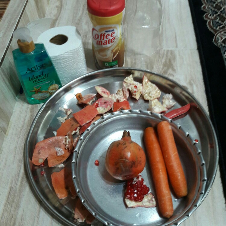 دوستان این دیگه واقعی .بفرمایین میوه بعد کلی کار 🤗