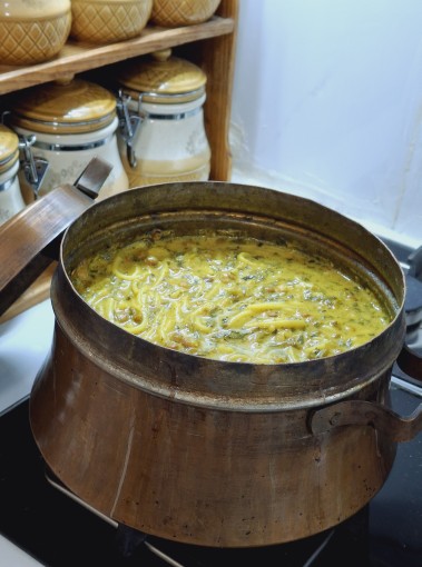 خانه ی مهتاب بانو ؛ حوالی شام....