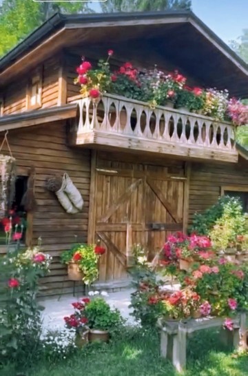 سلام رفقای خوش قلبم💖