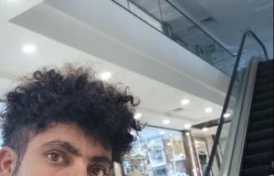 عجب پله برقی قشنگی😁