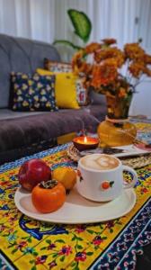 شب خوش خوشگلا 🌹 کپشن لطفاً 👇