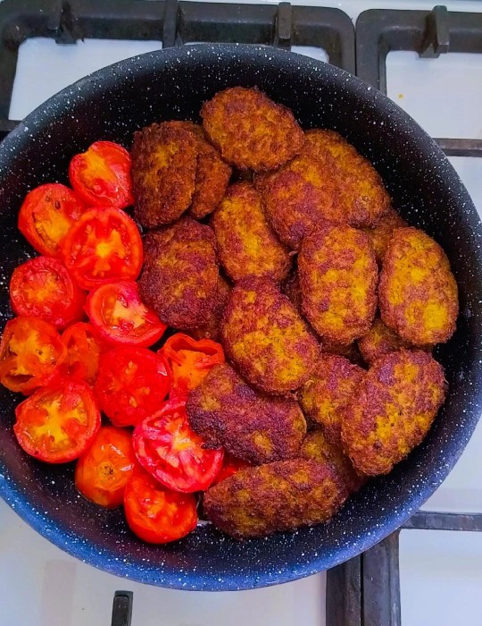 نهار امروز بانوی خزان 😋🥘