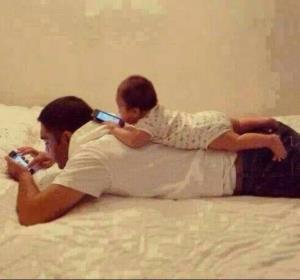 پدر و پسری عاشق فوتبال😂😍
✓الهی 