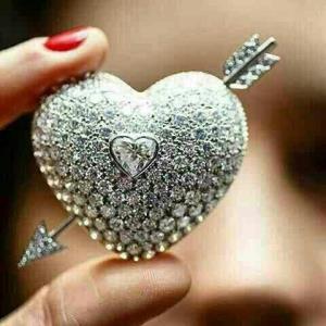 آرامش تحفه ای گرانبها🌺
بـا رنگ عشق است♥️
از جانب خـــدا🌺
د