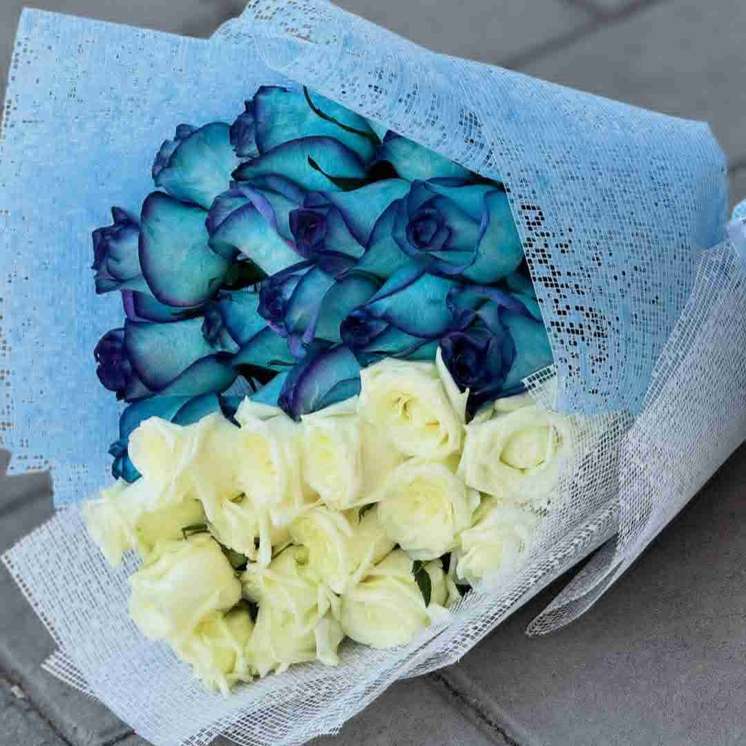 این رزای قشنگ تقدیم با معرفتای خبری 🌹🌹