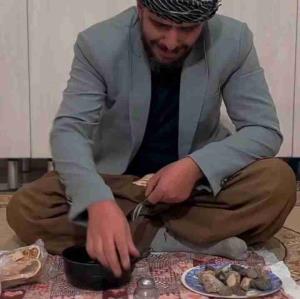 وقتی عدسی داریم☹️☹️😂