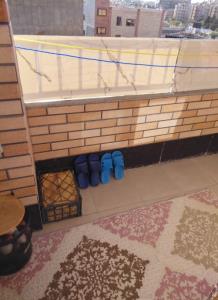 سلام گلای این خونه داشتم جارو میکشیدم اومدم دیدم بچه ها هرچی