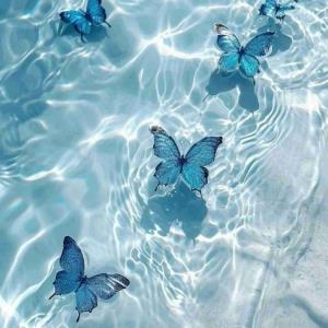 My love for you is like this clear water!! Believe me, my dear 🩵•°⚫️ 