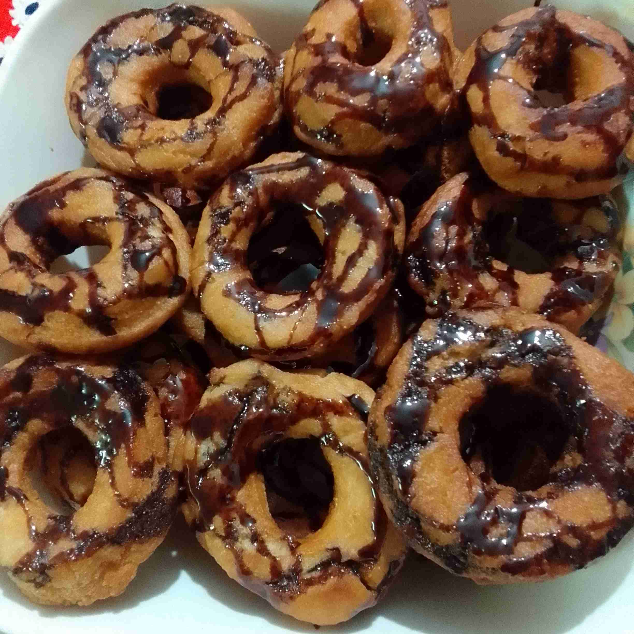 دونات خودم پز😋😋😋😋