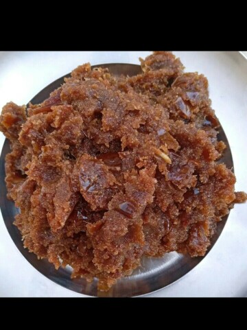 بفرمایین خرما بدوه  تو عمرم فقط امروز خوردم🤗😍