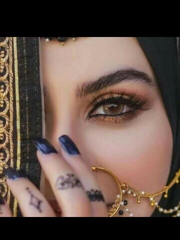 چشام با ناخنام باهم ستن .اگه ستن لا یک کافشن یادتون نره👇