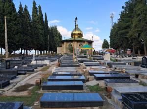 قابی زیبا از مزار تقدیم نگاه دوستان 🌹