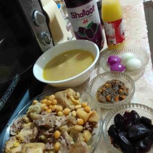 بفرمایید کله پاچه😋😋😋😋😋