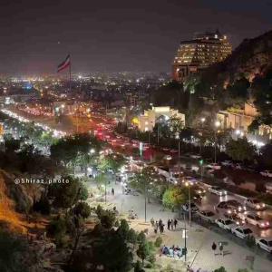 شبهای قشنگ شیراز زیبا 