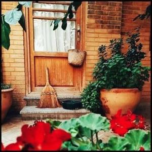 مــواظب خوبی ‌هـایت بـاش..
روزگــــار..
دلســوز کسـی نیسـت
ا