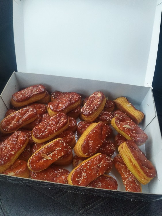 بفرمایید شیرینی زبان ،😋😋😋😋