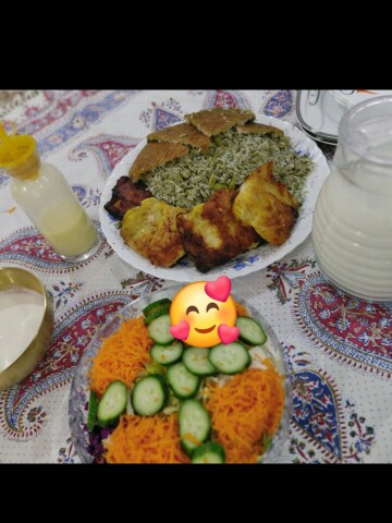 نهار امروز ما کله پاچه ببخشدمیدونم نخوردین .مجبور بودم بزارم