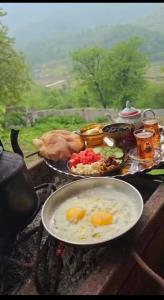 صبح دوستانم بشادی و زیبایی 🦋⚘🦋⚘🦋⚘