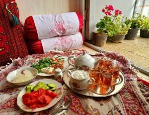 سلام خوبی صبح بخیر انشاالله همیشه شاد باشی انشاالله 