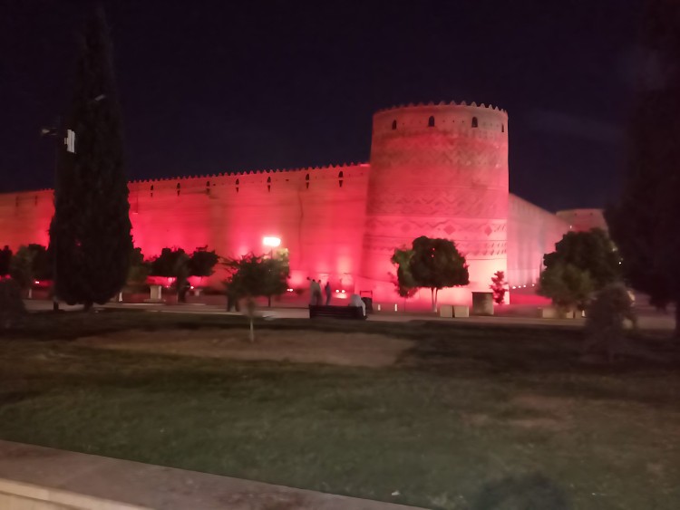 ارگ زیبای کریم خان