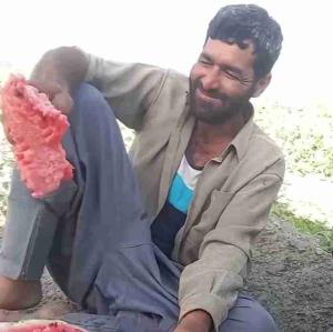 اگه قرار باشه با توجه به موجودی حسابم یه جایی برم ؛ فقط میتونم برم تو فکر