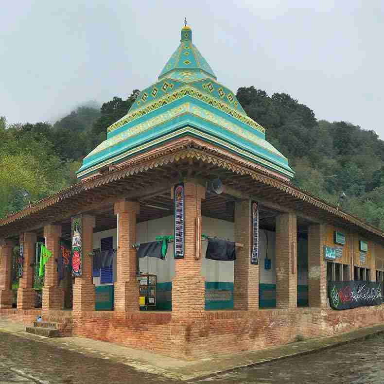 آرامگاه شیخ زاهد گیلانی در لاهیجان 