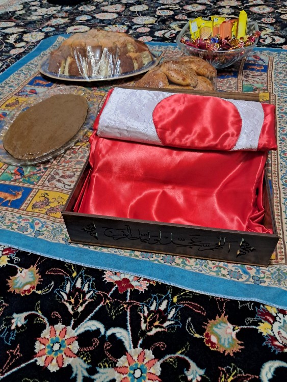 پرچم امام حسین و سفره فاطمه زهرا 💚💚💚