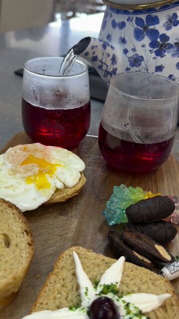 بعد صبحونه رو آماده کنم😃