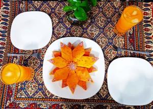 مگذار که جز به شادمانی گذرد ...♡