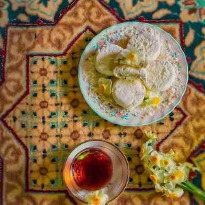 سلام چای همراه با گز اصفهان میچسبه مگه نه       💖💖💝💝💞💞❤❤🙏🙏🌷🌷⚘⚘🌹🌹🌹🌹🌹🌹