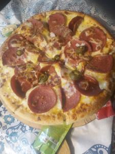 پیتزا پپرونی شام امشبم